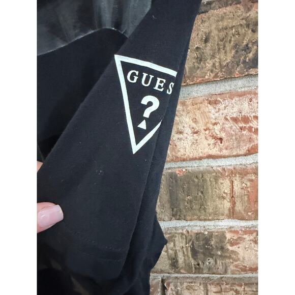 Guess Mens Logo Shirt Tee Size Medium Streetwear Casual Logo Spellout - Picture 2 of 3